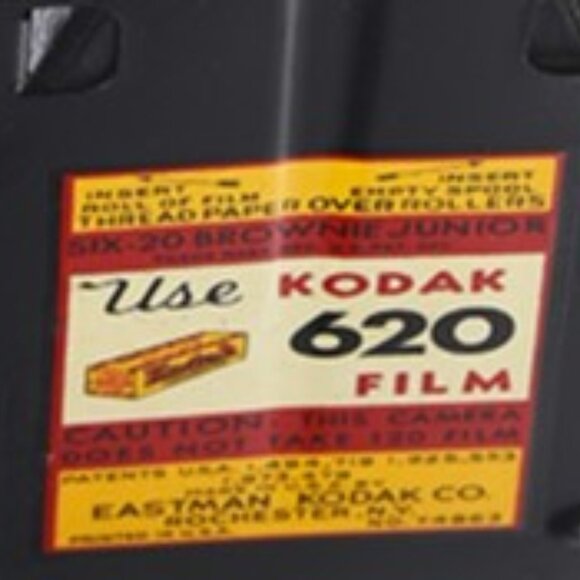 Vintage Kodak Brownie Box Camera Junior Six-20 - Picture 5 of 6